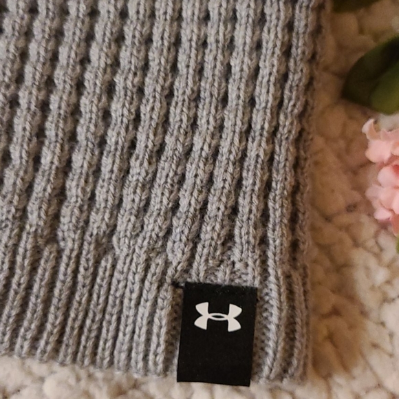 ❤New Under Armour gray hat❤ - Picture 6 of 6